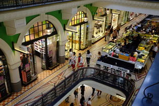 維多利亞女王大廈 從觀光地標(biāo)到高端消費(fèi)殿堂的華麗轉(zhuǎn)身